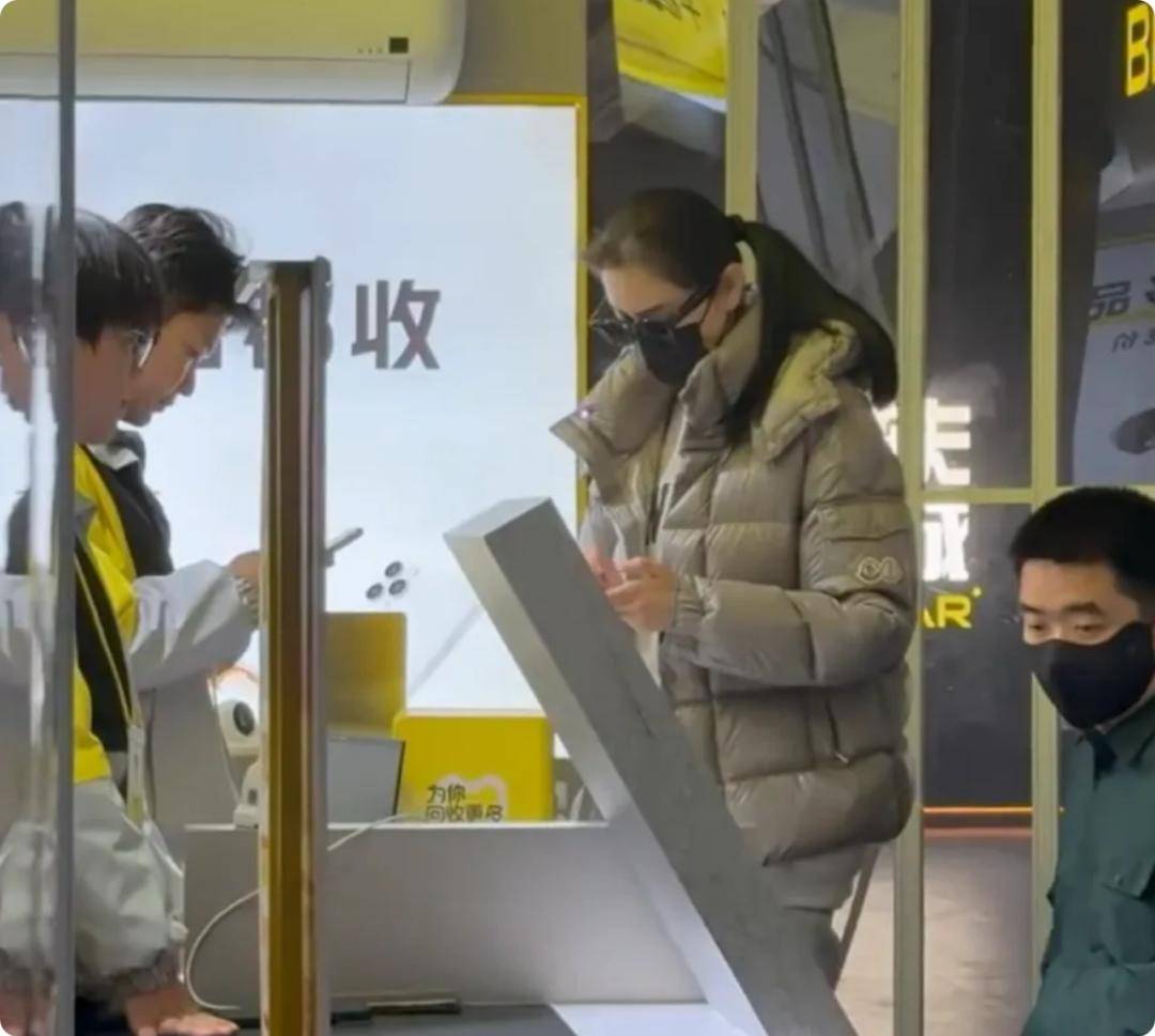 理想亏6亿终结11季度盈利纪录,李想卖旧手机重回苦日子?