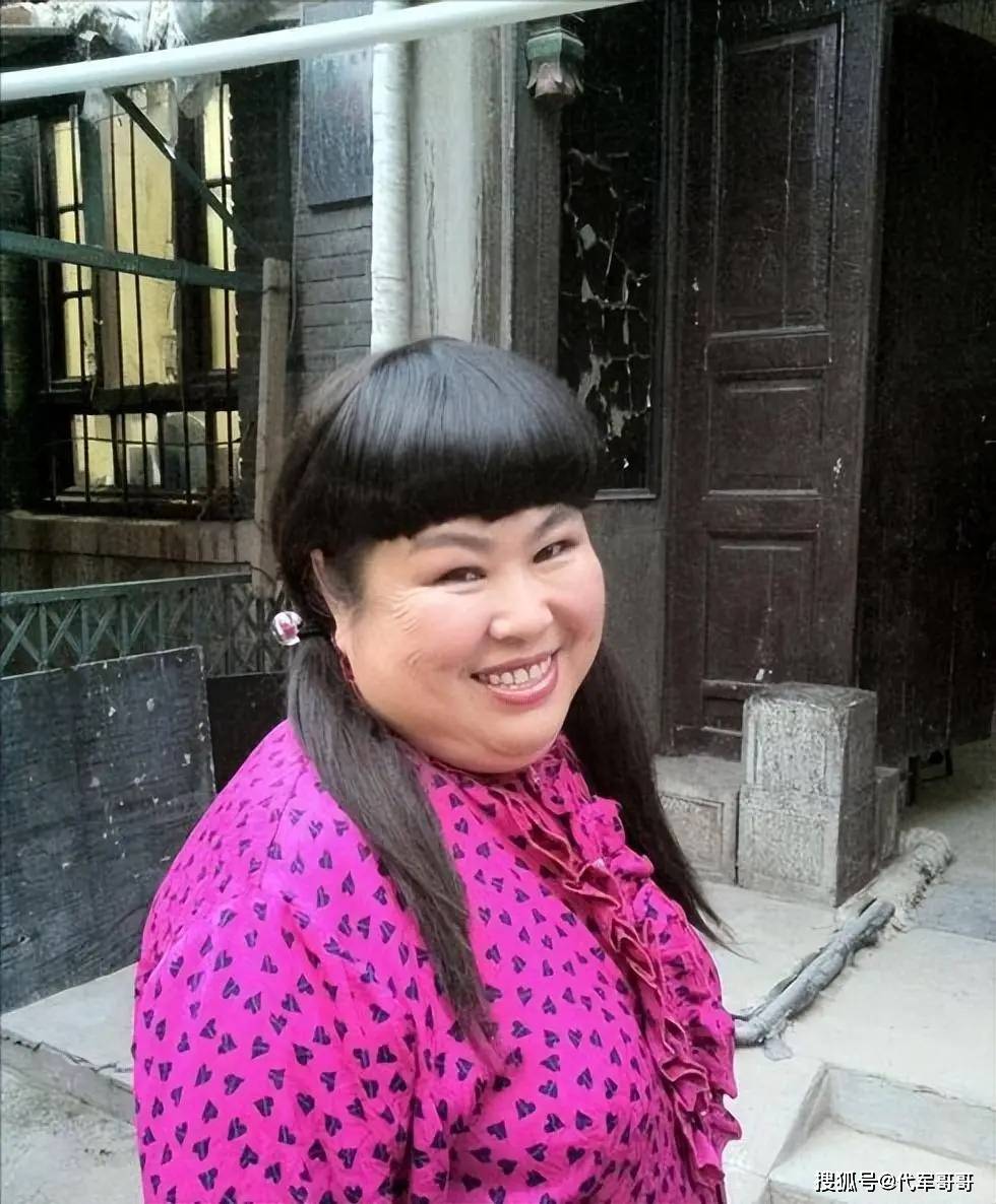 原来她已去世5年,曾被称为“富婆专业户”,一生未嫁无儿无女