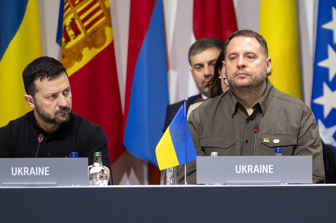 泽连斯基怒斥普京欺人太甚！俄逼乌撤顿巴斯等争议领土，俄乌和谈即将破裂，局势愈发严峻了？