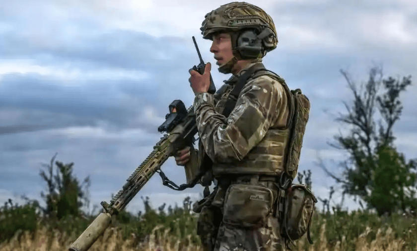 俄乌激战四年：4000件北约重器灰飞烟灭，1500辆俄装甲集群剑指终局