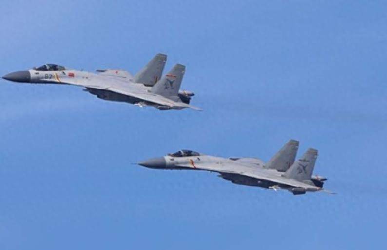 中日宫古海峡斗法，歼-15舰载机雷达锁定日本战机，日本半夜开会紧急抗议！