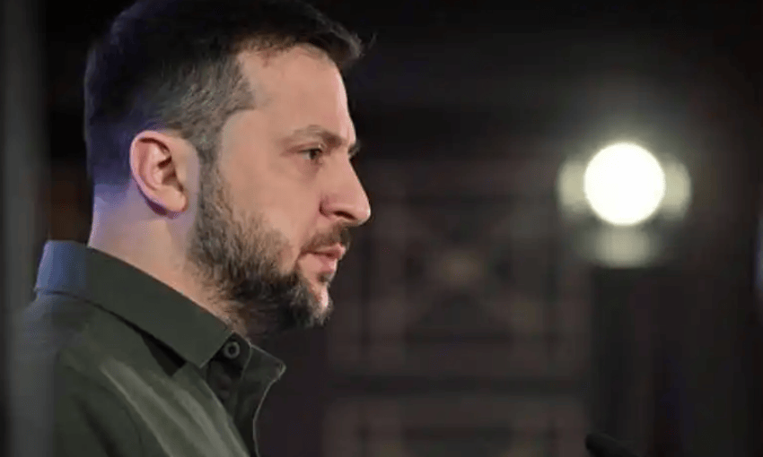 3城沦陷危机、1次致命溃逃、2大困局交织!泽连斯基政权风雨飘摇