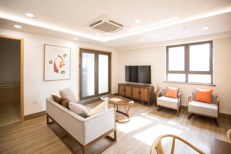 半自理老人养老院哪家好？上海久安养老院靠谱吗？适老化照护全解析！