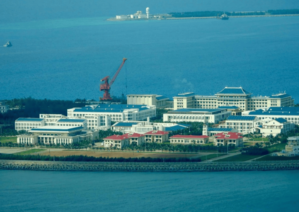 趁着中日剑拔弩张,菲律宾飞机侵闯渚碧岛,解放军对其“开火警告”!