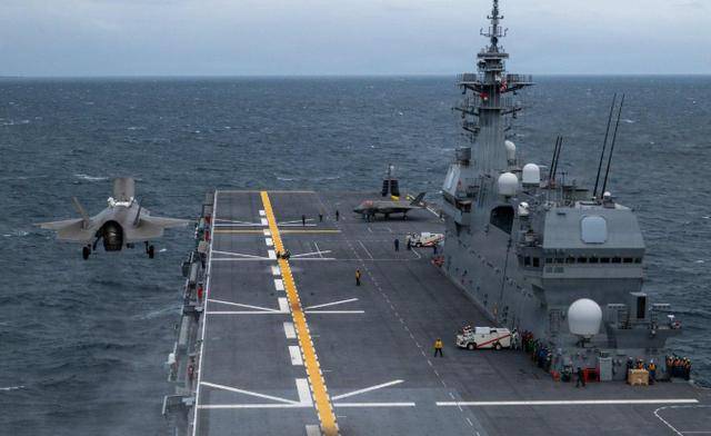 果然本性难改:12架F2挂48枚导弹升空,日本演练“偷袭”辽宁舰?