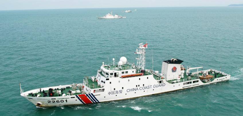 中文沟通，彰显主权与温度—中国女海警依法喊话台舰船事件解读