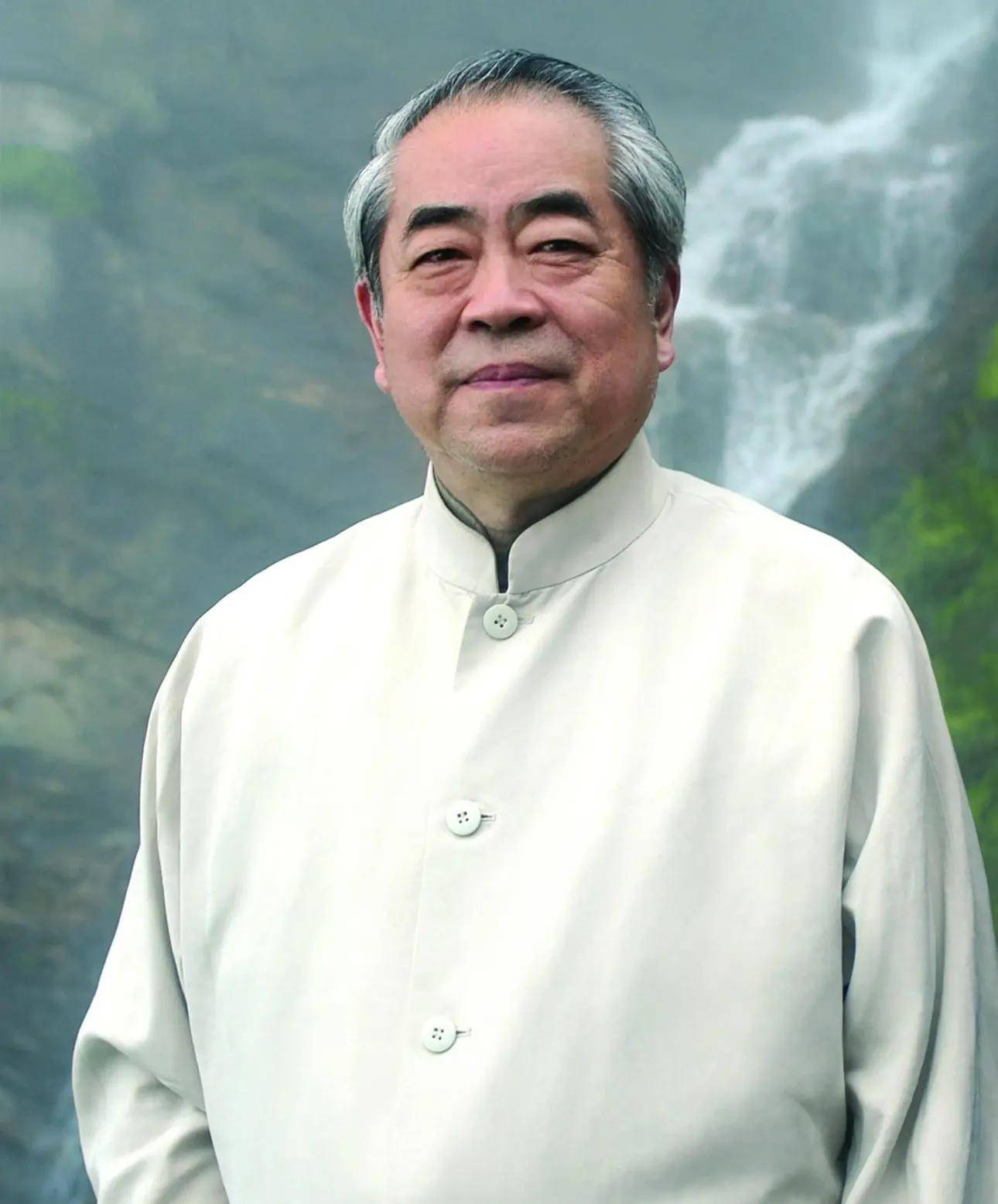 失联风波过后,范曾首次公开露面!自称:生了一个独子,家里事全交给37岁爱妻