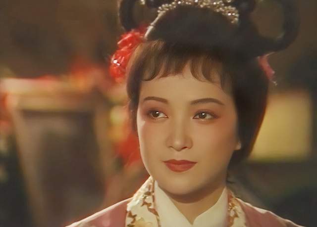 曝61岁演员何晴去世细节!因脑瘤退圈,演遍四大名著,人美感情弱