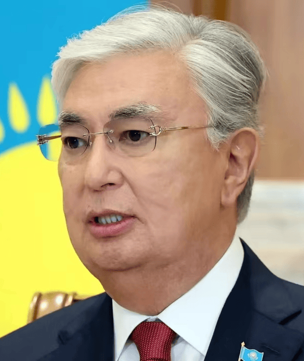 原创             托卡耶夫访日“大翻车”！14份协议背后，是双赢还是地缘“大冒险”？