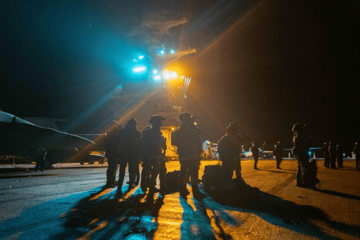 美军扣押香港油轮，特朗普试探红线，把中国当成委内瑞拉？