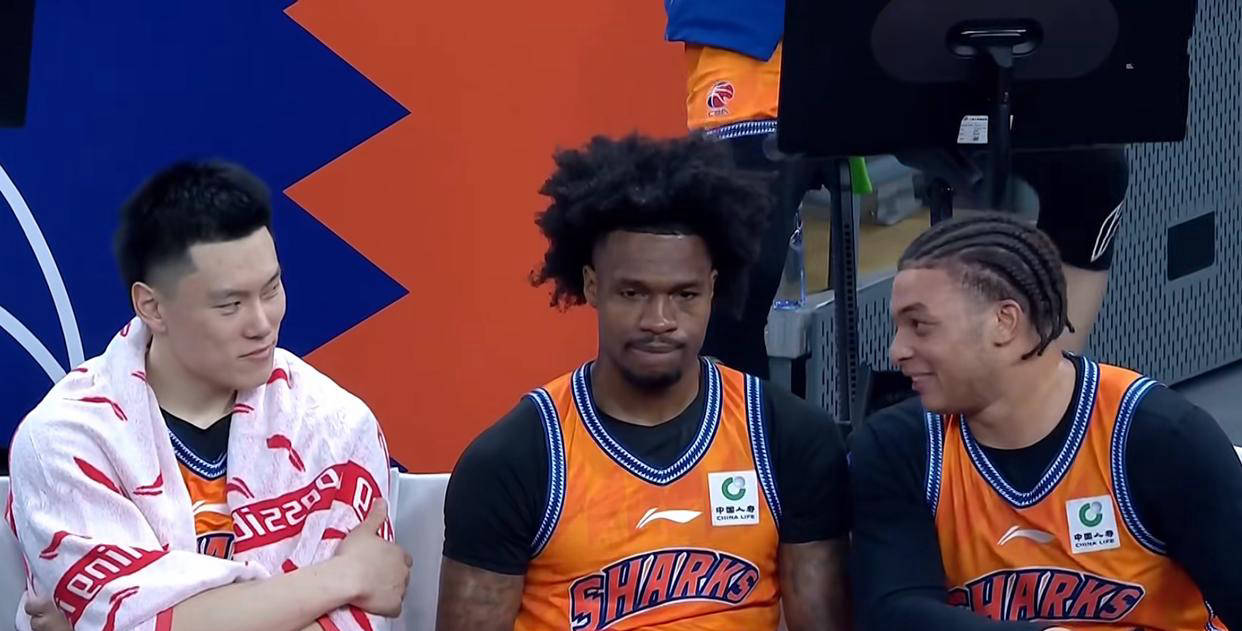 CBA盘口与数据深度__今日CBA盘口分析·大小分策略·球队档案豪取三连胜上海男篮轻松取胜四川洛夫顿表现稳定助球队避开低迷