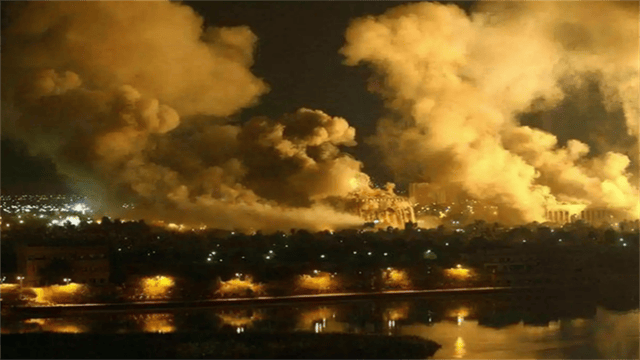 美发出死亡预告,留给泽连斯基时间已不多!数百架军机炸瘫莫斯科