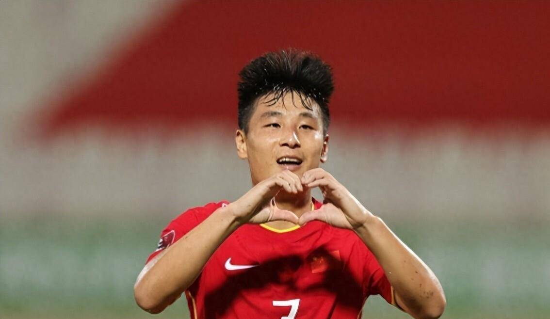 国足射手王带伤传承2026元旦坚守初心西班牙足球甲级联赛