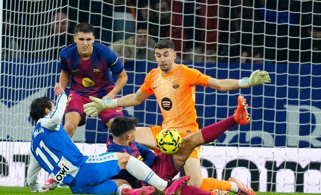 “西甲争四全乱套了随着巴萨2-0稳住榜首西