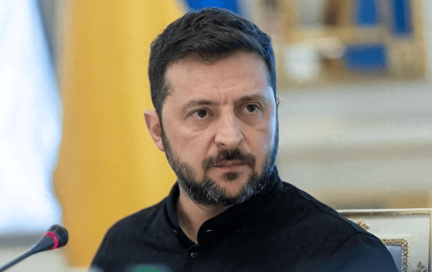 呼吁美军抓普京，泽连斯基话音刚落就“失联”近48小时，后方基地被炸成火海