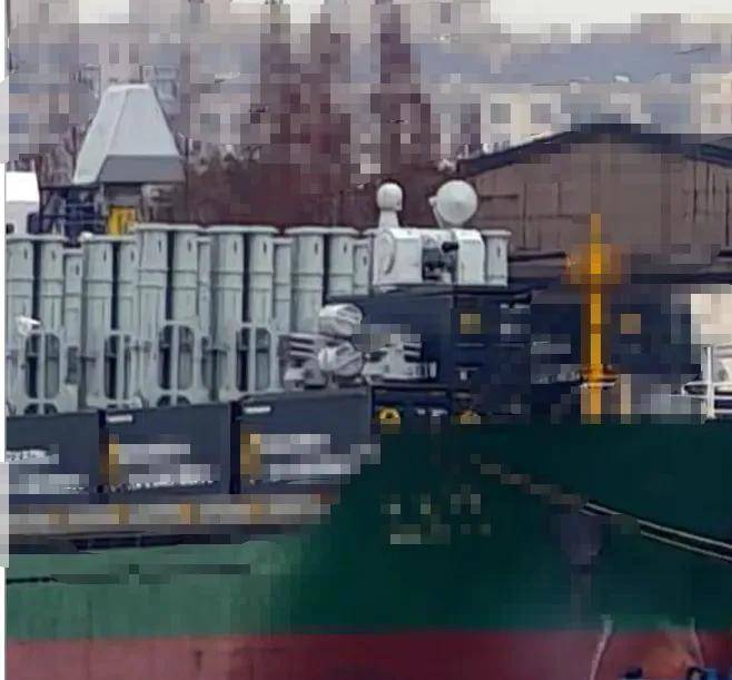 外媒曝光：上海江边惊现中国“武装货船”？60个垂发导弹、雷达近防炮全都有