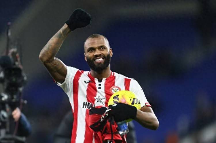 “英超联赛免费高清直播+实时赛程+积分预测