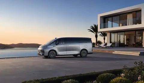 3198万起“AI全场景家庭旗舰MPV”吉利银河V900开启预售(图1)