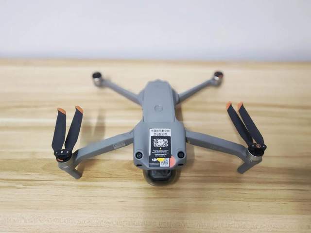 原创             美国又认怂了？撤销无人机进口禁令：中国无人机无可替代！