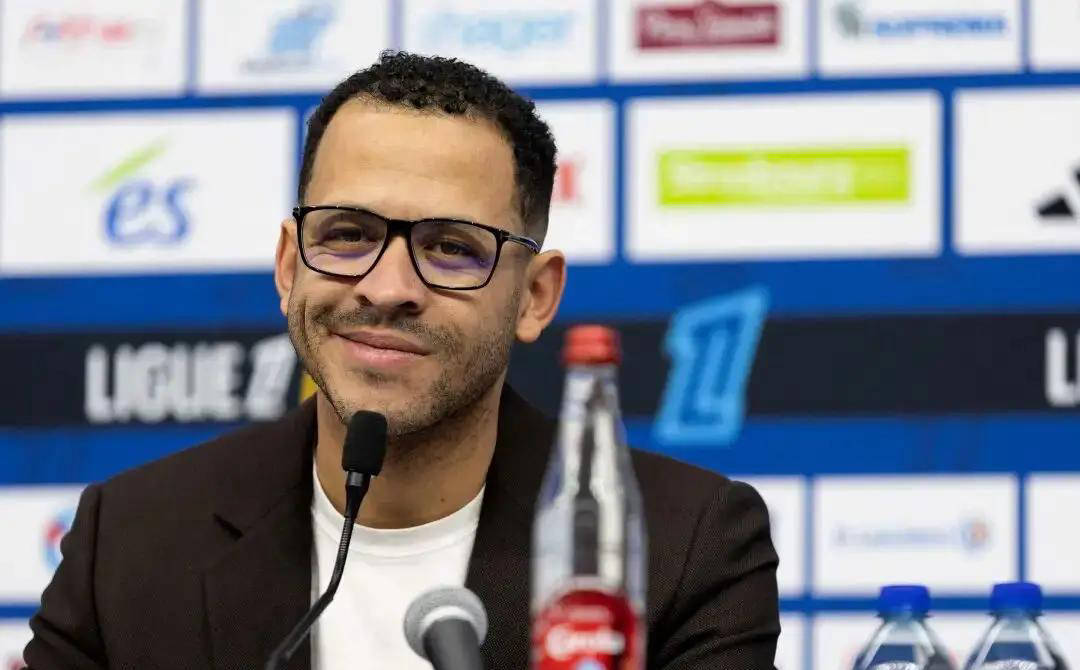 英格兰足球超级联赛英联杯半决赛：切尔西VS阿森纳巅峰状态下的枪手有望争夺四冠荣耀