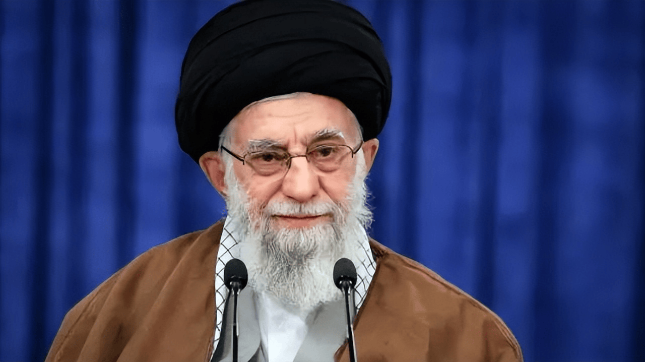 大批美军异动，伊朗最高战备，特朗普已下定决心，24小时内开打？