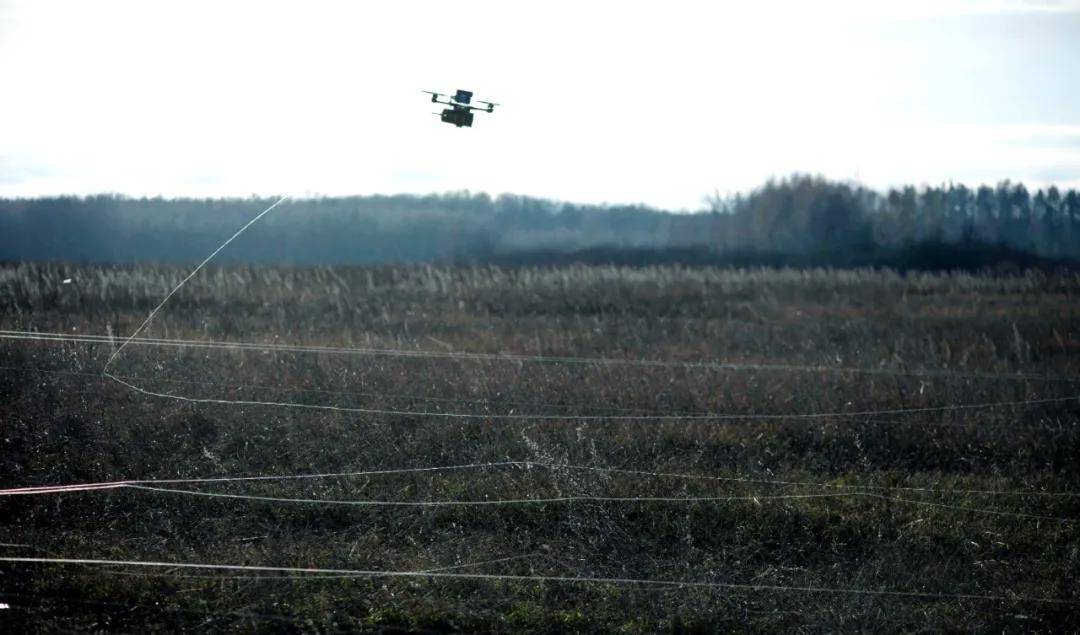 俄罗斯机器人用机枪和榴弹打死12名乌军？实际效果吹太大了