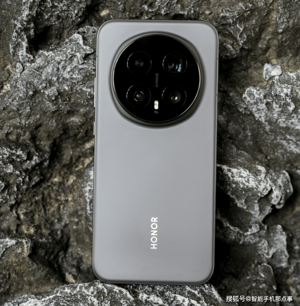荣耀Magic9系列再次被确认：双2亿规划+骁龙8至尊版Ge