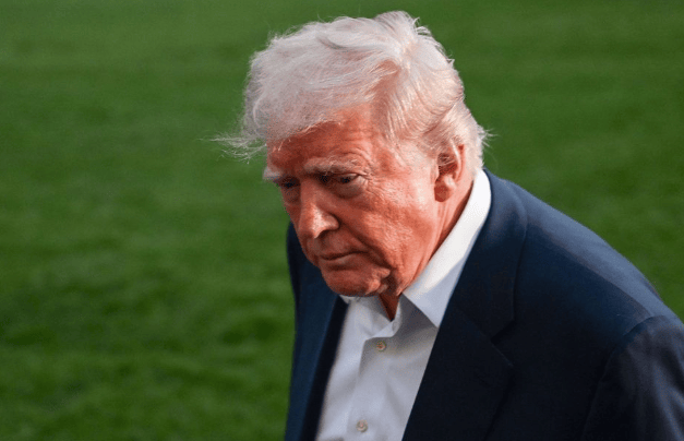 48小时不到，79岁特朗普身体传噩耗，五角大楼召集34国军方，对英紧急改口