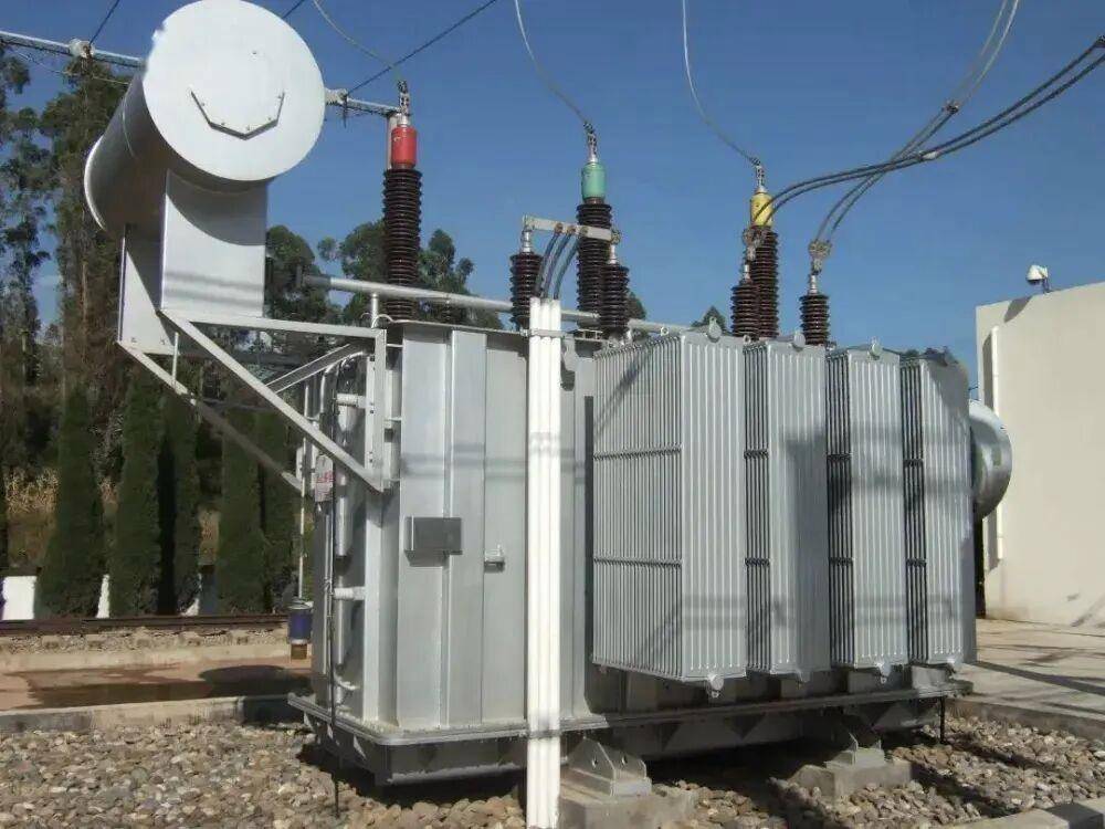 原创             谁还敢得罪中国？全球不再疯抢芯片，而是中国20万一台的变压器