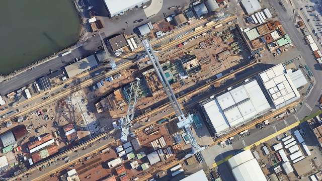 福特三号舰近况曝光,和福建舰同时建造,如今进度已输给004航母了