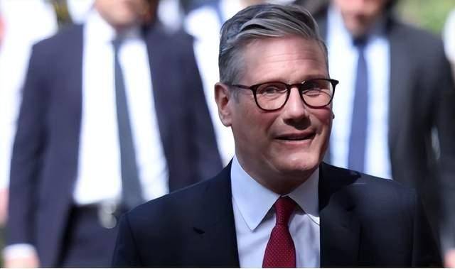 中国一招手，G7盟友就去了，还在嘴硬的特朗普，身后只剩2个女人