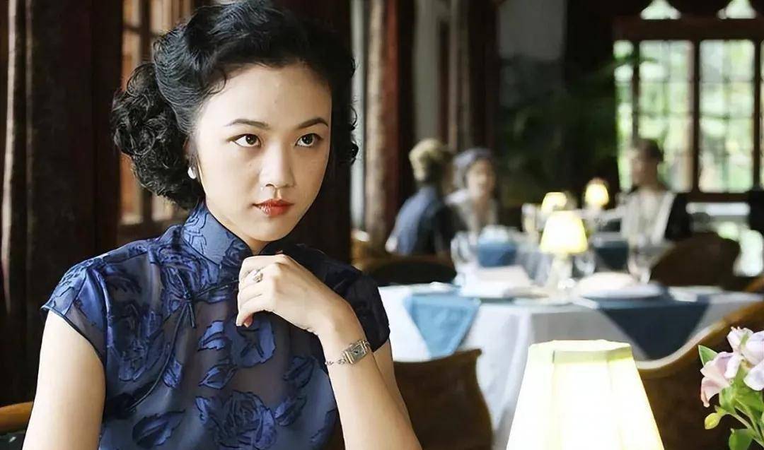 汤唯在《色戒》中的牺牲,远不止那几个镜头,金星都为她鸣不平