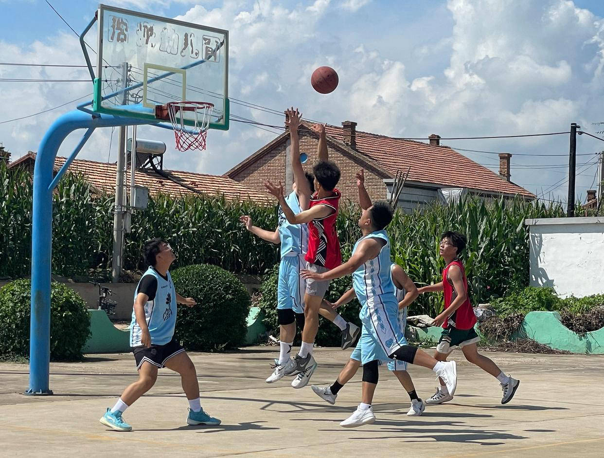 NBA职业联赛中文官网__实时赛程比分+球队资讯人不狂妄枉少年！回忆我的高中篮球岁月