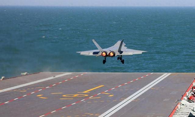 美媒：不得不承认，除了美国海军，福建舰是全球最强大的超级航母