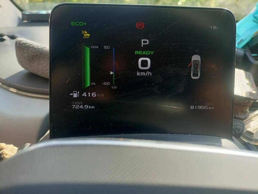 纯电车型充电速度 快充半小时充满 80%