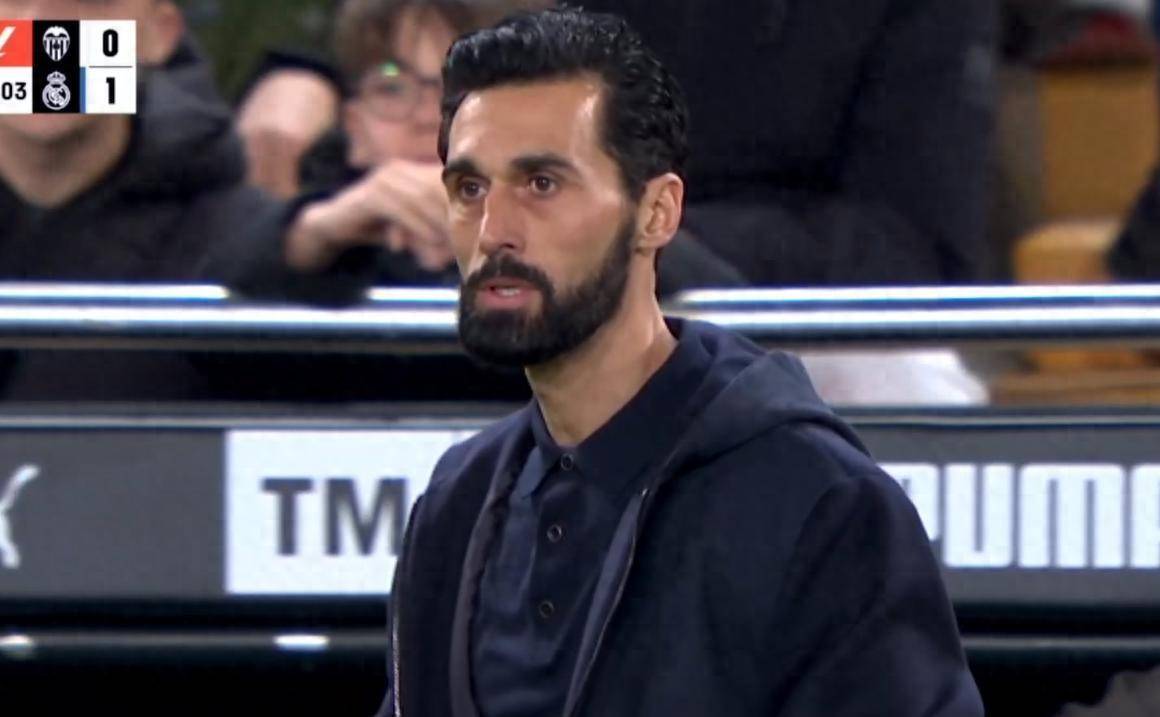 皇马太稳了！2-0拿西班牙足球甲级联赛下