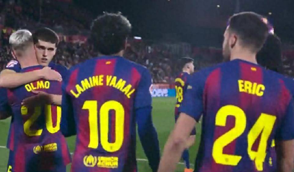 西甲一夜变天！7亿豪门爆冷输保级队皇马躺赢登顶巴萨把冠军拱手相让西班牙足球甲级联赛