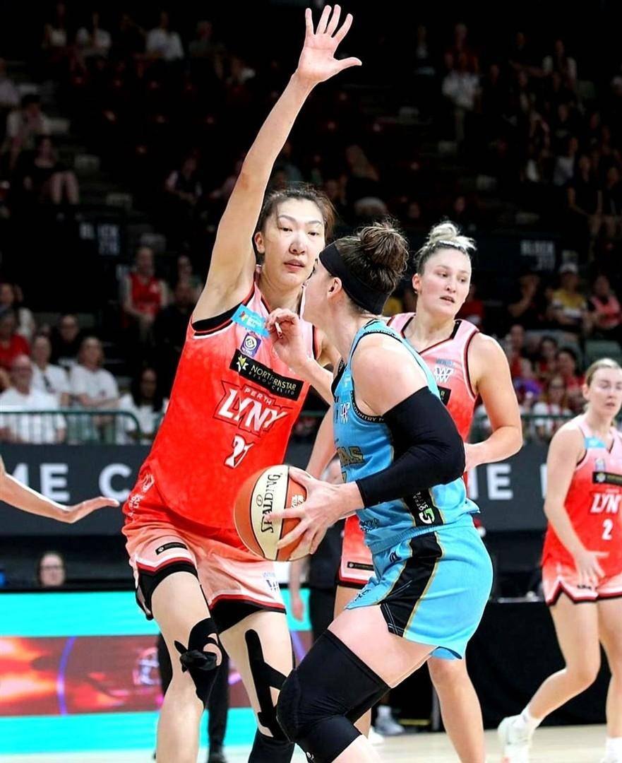 NBA职业联赛中文官网__实时赛程比分+球队资讯三十四载等待终结中国巨塔降临澳洲助山