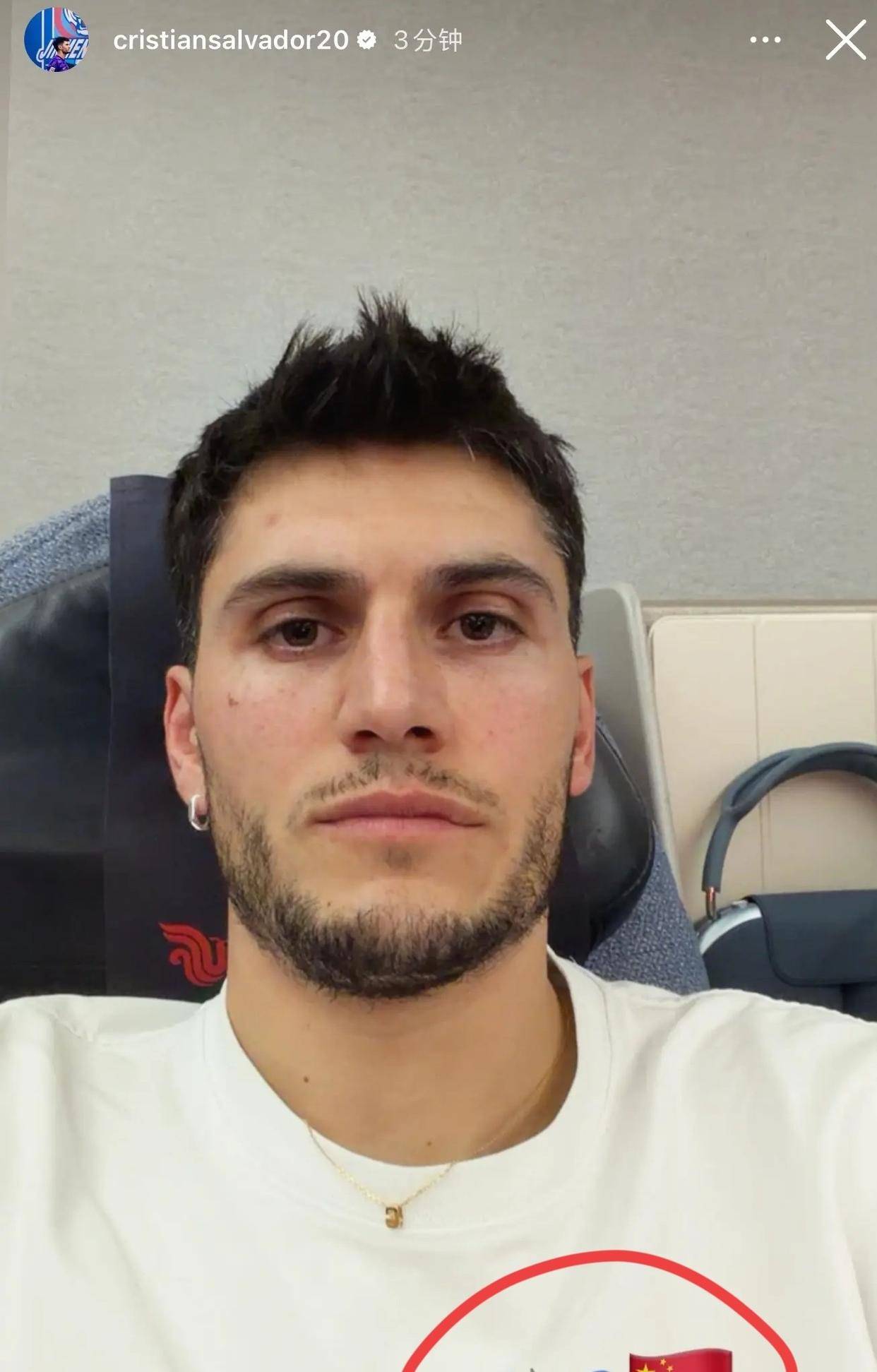 叫扬叔 - 全网最会整活的苏超球迷  足球圈热梗收割机一周闪电签下新后腰旧将却在返程飞机上？津门虎这波操作看懂的都是老球迷