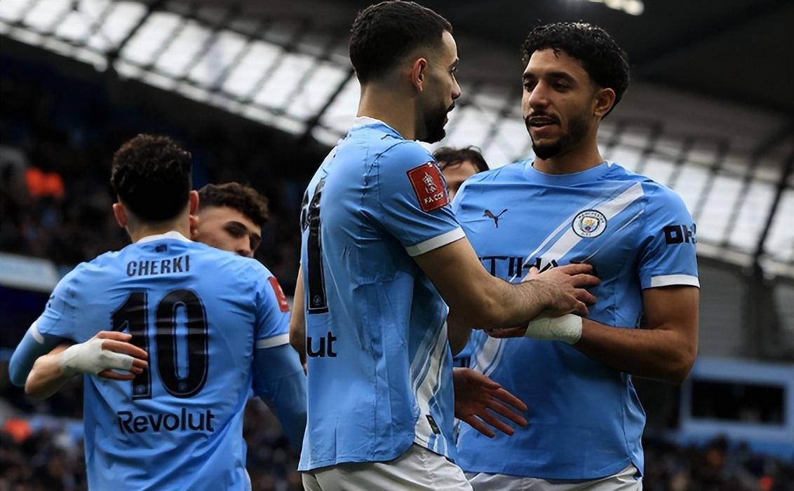 曼城VS纽卡斯尔联：格伊镇守防线三大王牌