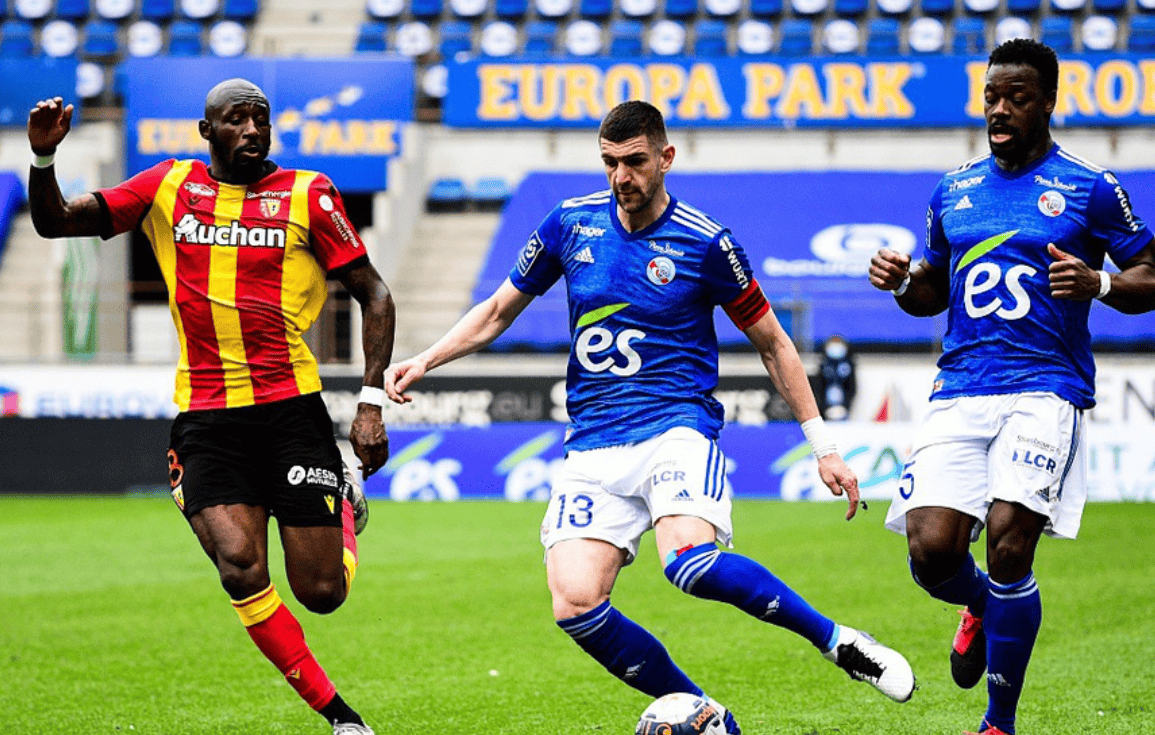 西班牙足球甲级联赛法甲：斯特拉斯堡VS朗