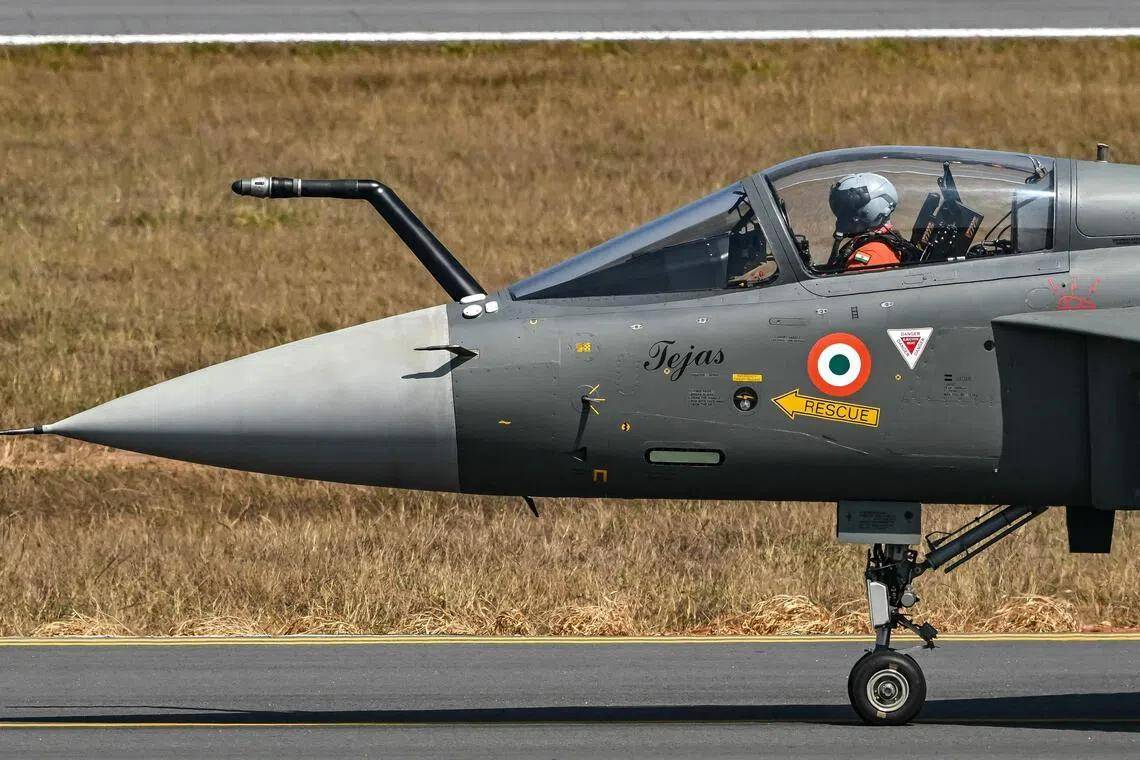 印度光辉战机又坠毁了,40年磨一机,30架摔3架