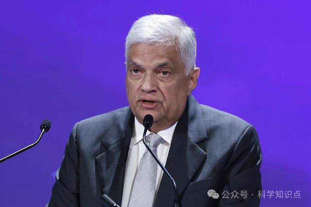 硬钢美国！斯里兰卡总统对着全国镜头宣布，决定为伊朗海军的一艘补给舰提供安全停靠和人道帮助！