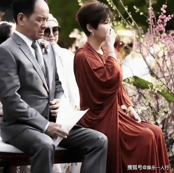 汪小菲透露小儿子大名还没确定,把难题直接抛给婆婆张兰,可能会随母姓,豪门姓氏大战一触即发!