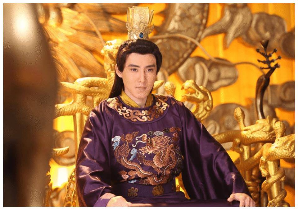 
        朱允炆有军队100万，朱棣只有30万，为何朱棣能打败朱允炆