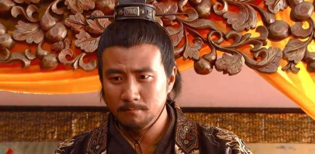 
        朱元璋到民间巡视，却被老妇辱骂，朱元璋：敢问您的儿子是谁？