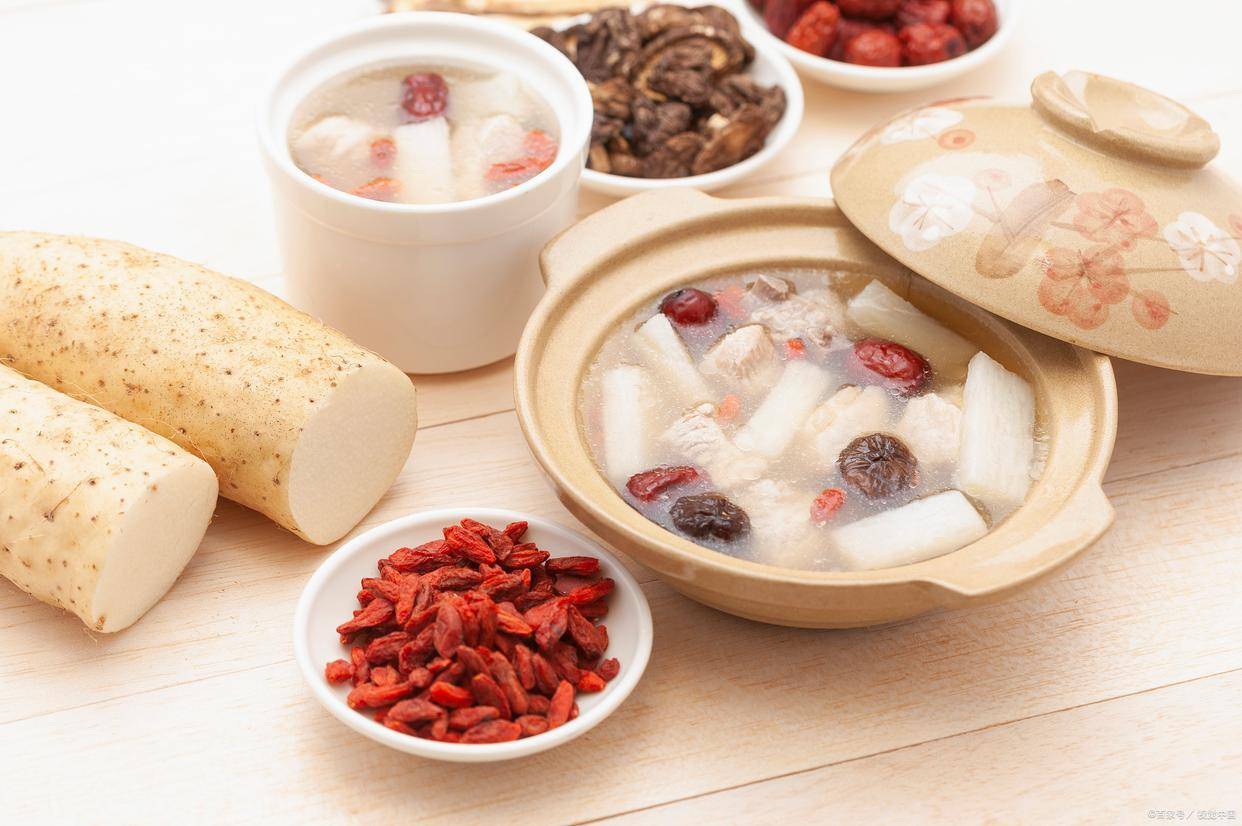 前列腺炎反反复复？6 种碱性食物，吃对帮你减轻不适