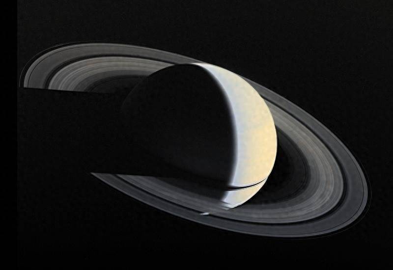 
        土星的光环正在掉进土星？它终有消失的一天吗