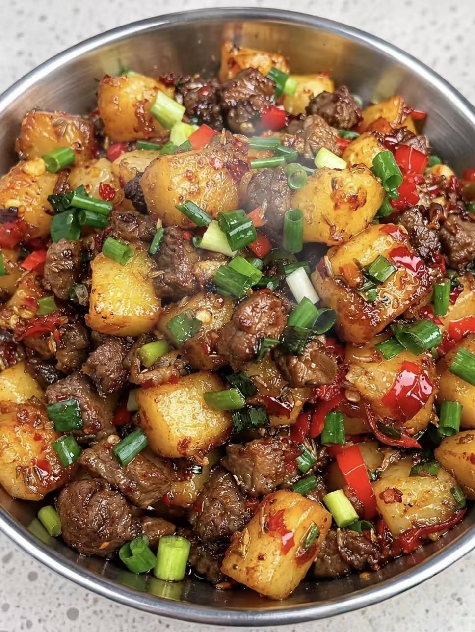 孜然土豆牛肉丁：一口焦香，满嘴烟火