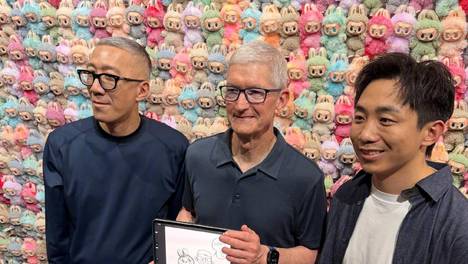 女子眼痒发现三条活虫在眼中